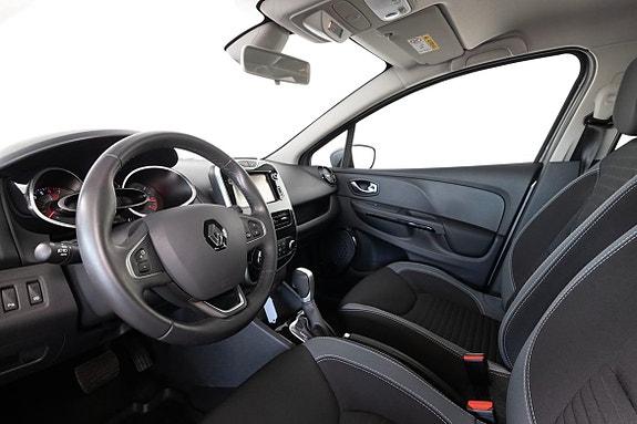 Renault Clio 16 of 19