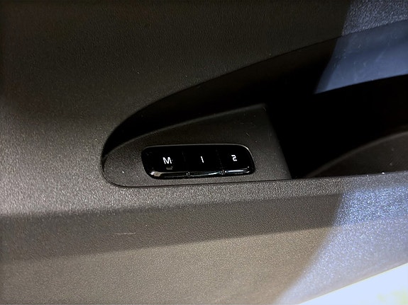 Polestar 2 15 of 21