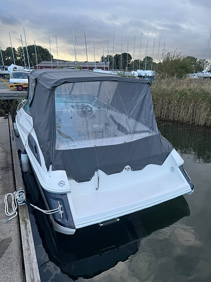 Wellcraft Eclipse 24 fot, Volvo Penta nyrenoverad motor 6 of 9