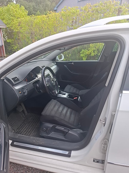 Volkswagen Passat 7 of 20