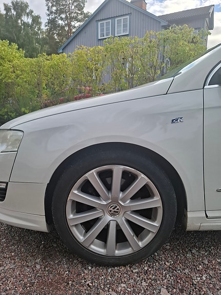 Volkswagen Passat 19 of 20