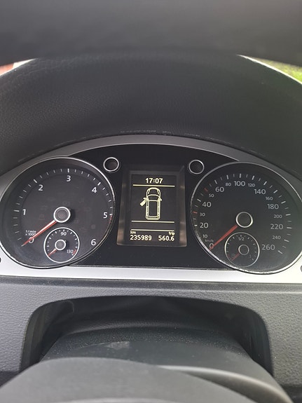 Volkswagen Passat 12 of 20