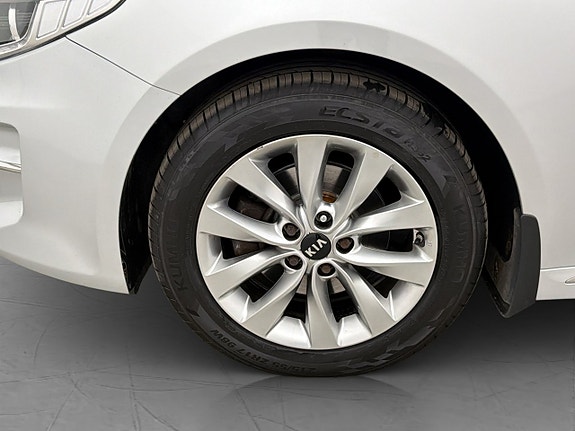 Kia Optima 10 of 30