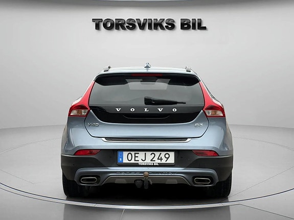 Volvo V40 Cross Country 5 of 23