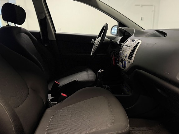 Hyundai i20 14 of 17