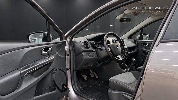 Renault Clio 9 of 21