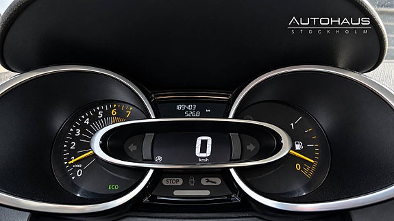 Renault Clio 21 of 21