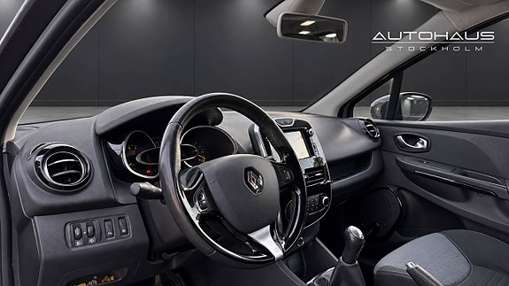 Renault Clio 11 of 21