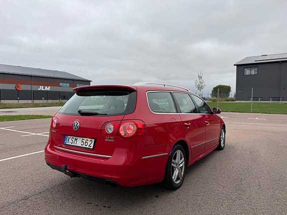 Volkswagen Passat 3 of 9