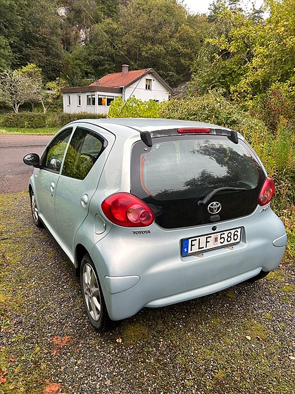 Toyota Aygo 6 of 9