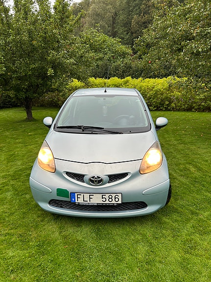 Toyota Aygo 5 of 9