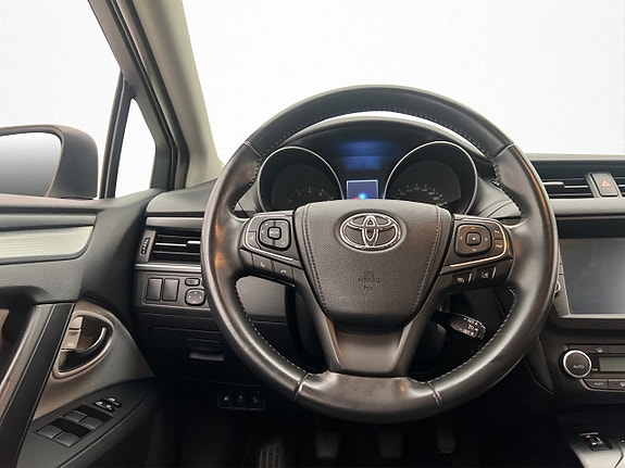 Toyota Avensis 17 of 26