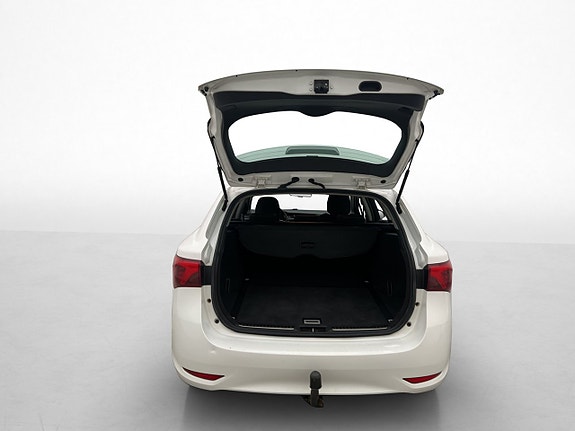 Toyota Avensis 14 of 26