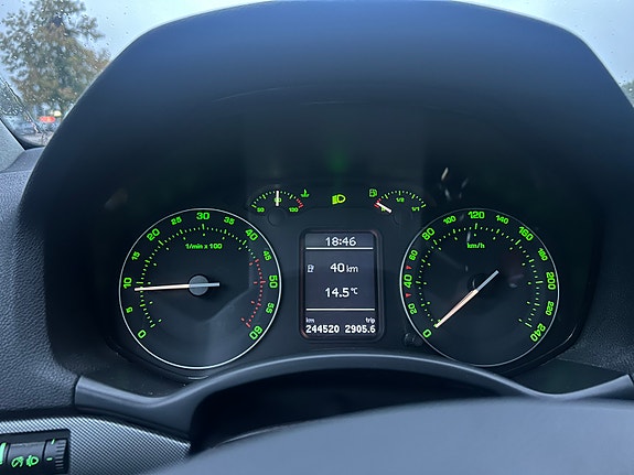 Skoda Octavia 4 of 6