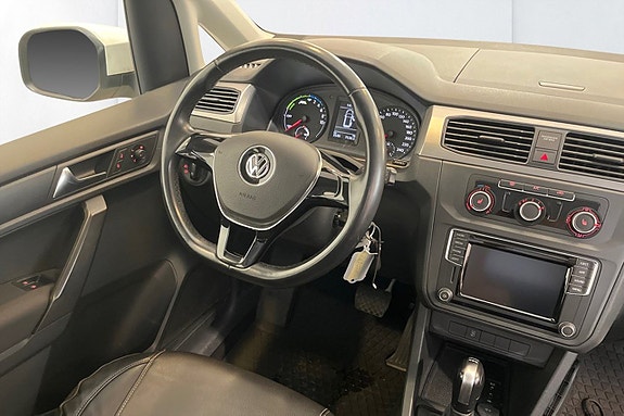 Volkswagen Caddy Maxi 8 of 12