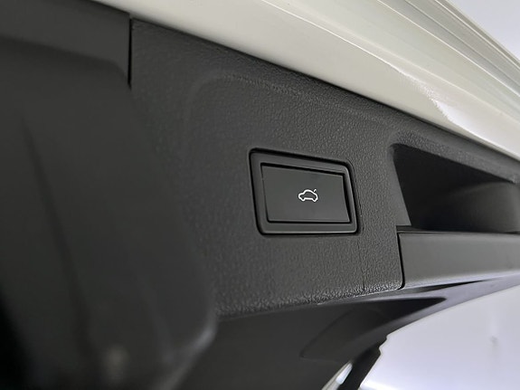 Volkswagen Passat 20 of 24