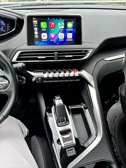 Peugeot 3008 4 of 5