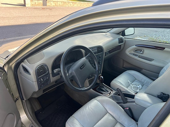 Volvo V40 5 of 10