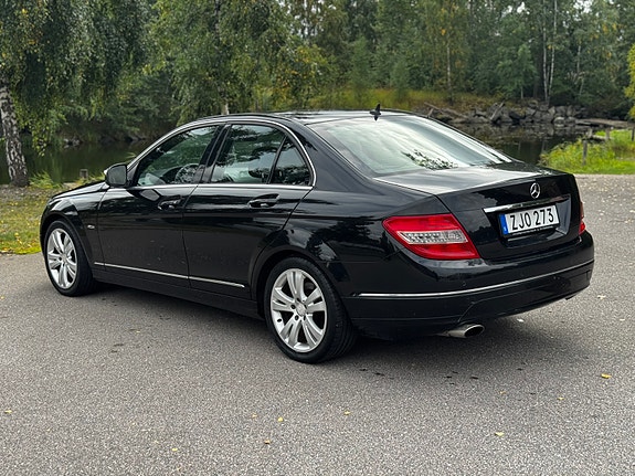 Mercedes-Benz C200 5 of 7