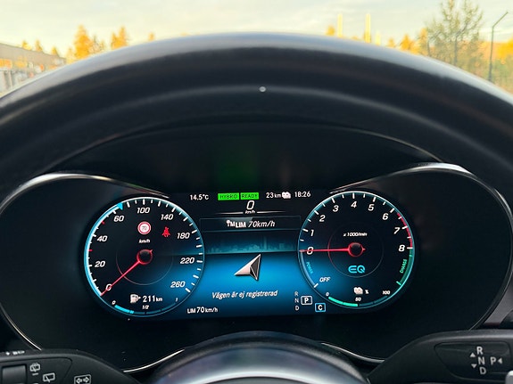Mercedes-Benz C300 e 16 of 30