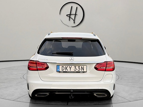 Mercedes-Benz C300 e 4 of 30