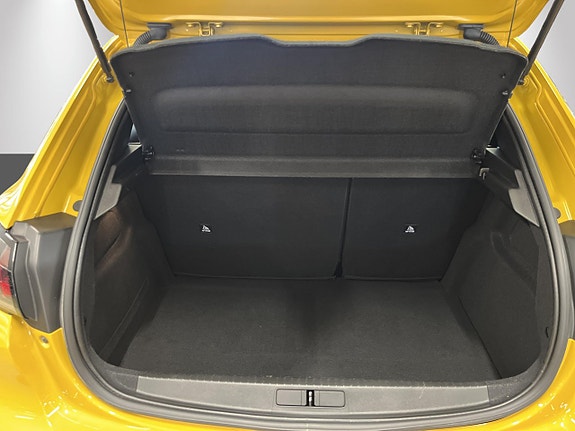 Peugeot 208 15 of 17