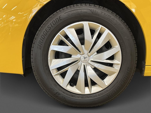 Peugeot 208 16 of 17