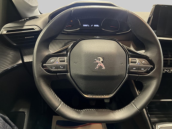 Peugeot 208 14 of 17