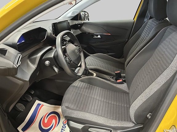 Peugeot 208 8 of 17