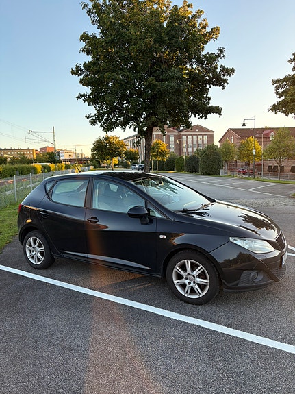 Seat Ibiza 3 of 6