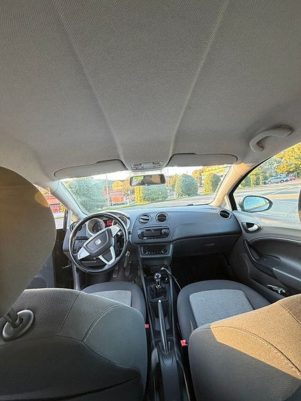 Seat Ibiza 5 of 6