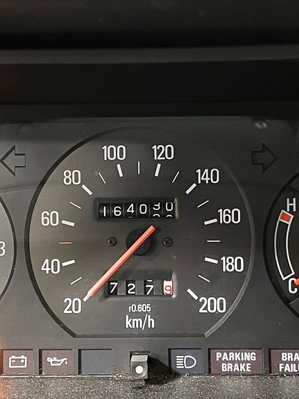 Volvo 244 23 of 27