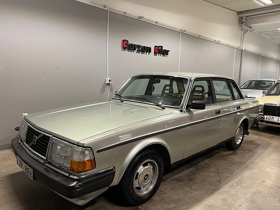 Volvo 244 14 of 27