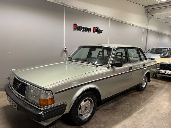 Volvo 244 15 of 27