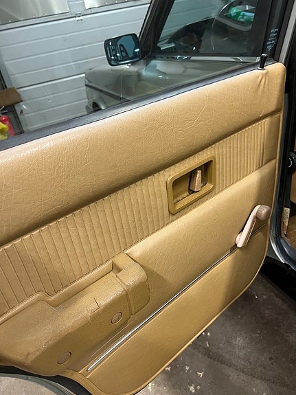 Volvo 244 26 of 27