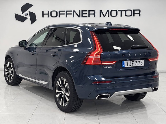 Volvo XC60 3 of 17
