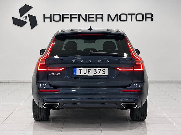 Volvo XC60 8 of 17