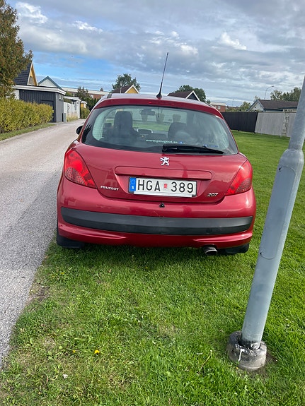 Peugeot 207 2 of 6