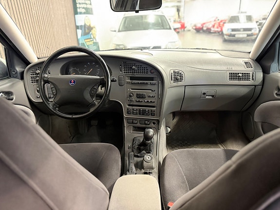 Saab 9-5 12 of 21