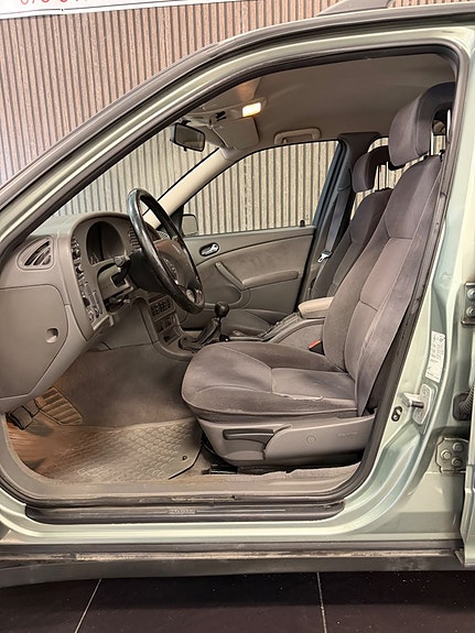 Saab 9-5 14 of 21