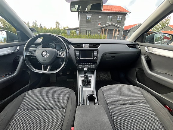 Skoda Octavia 5 of 11