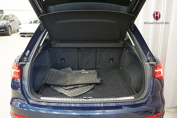 Audi Q3 23 of 25