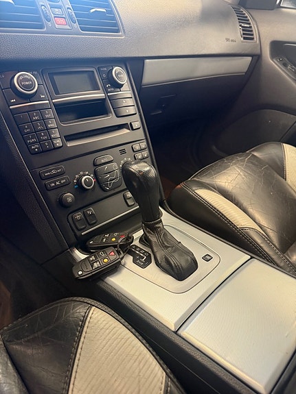 Volvo XC90 10 of 10
