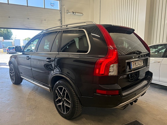 Volvo XC90 3 of 10