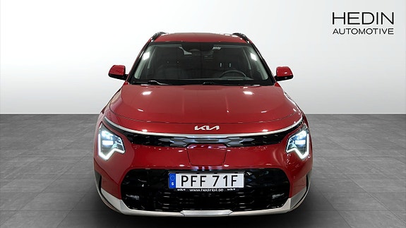 Kia e-Niro 2 of 12