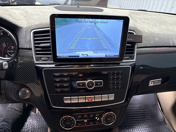 Mercedes-Benz ML350 14 of 16
