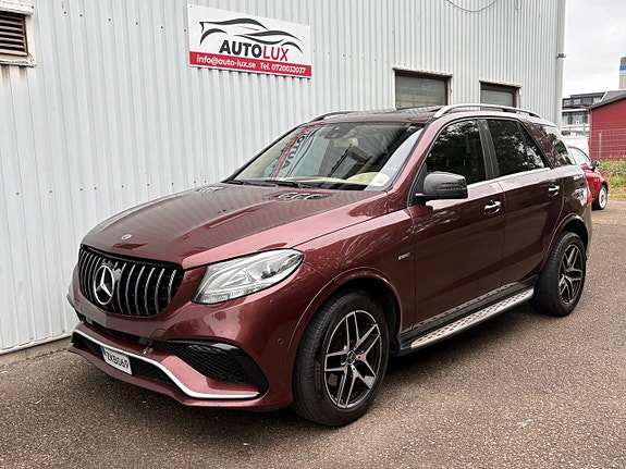 Mercedes-Benz ML350 2 of 16