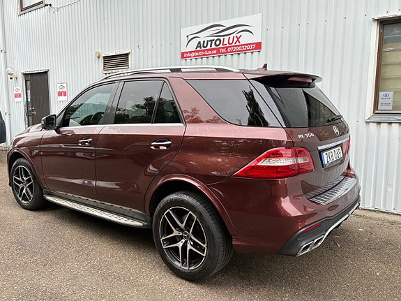 Mercedes-Benz ML350 8 of 16