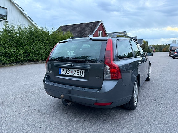 Volvo V50 5 of 12