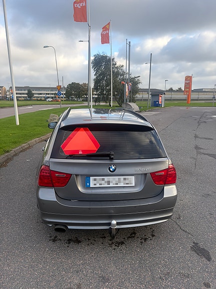 BMW 318d 5 of 12
